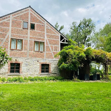 Spacious House In With Private Garden And Terrace *